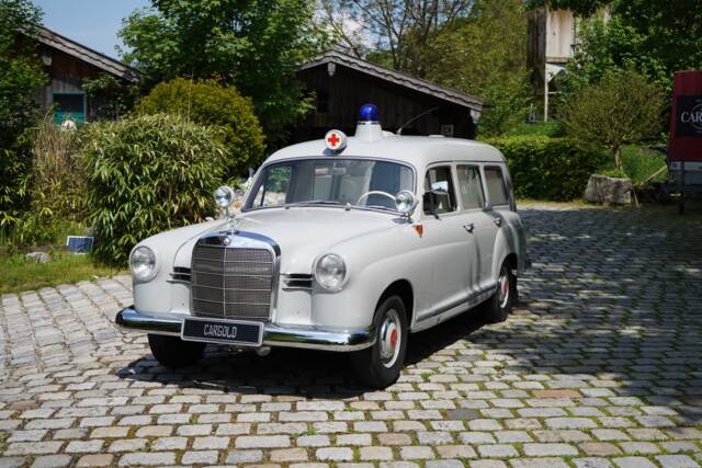 Image 1/22 of Mercedes-Benz 190 Db (1961)