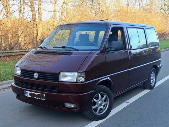 Bild 1/8 von Volkswagen T4 Multivan 2.4 D (1993)