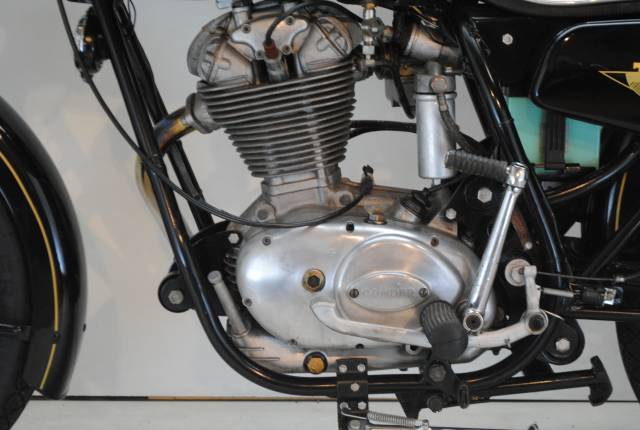 Image 1/24 de Condor DUMMY (1976)