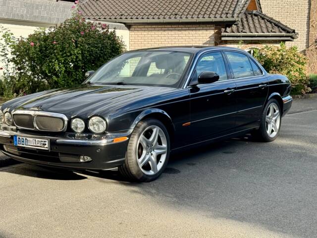 Image 1/22 of Jaguar XJR Super V8 (2005)