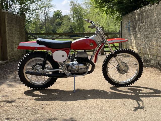 Image 1/29 of Bultaco DUMMY (1968)