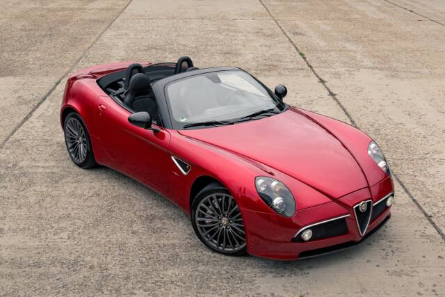 Bild 1/26 von Alfa Romeo 8C Spider (2010)