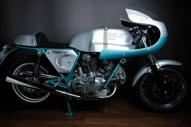 Bild 1/16 von Ducati DUMMY (1975)