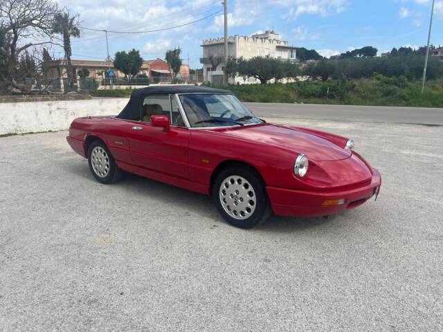 Immagine 1/17 di Alfa Romeo 2.0 Spider (1992)