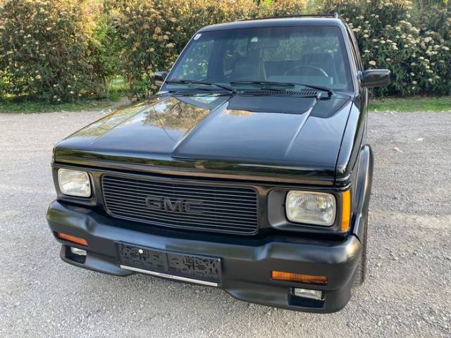 Image 1/8 de GMC Typhoon (1992)