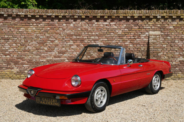 Image 1/50 of Alfa Romeo 2.0 Spider (1990)