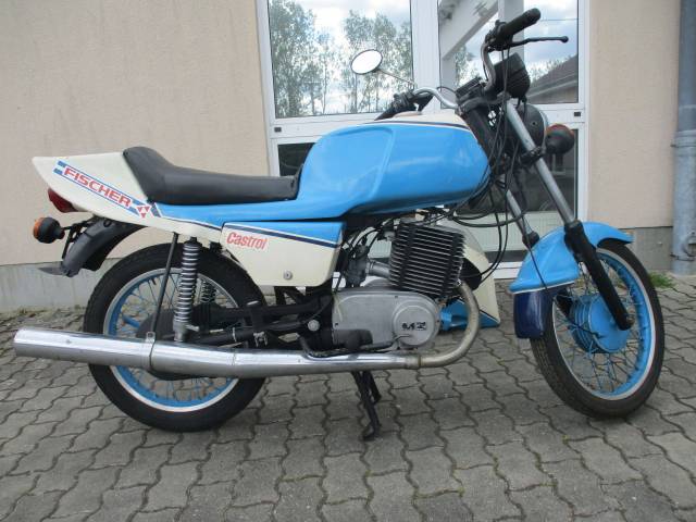 Bild 1/25 von MZ DUMMY (1983)