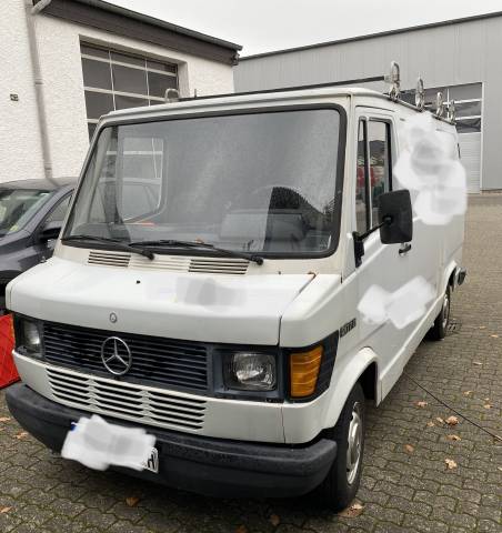 Image 1/5 de Mercedes-Benz T1 207 D (1982)