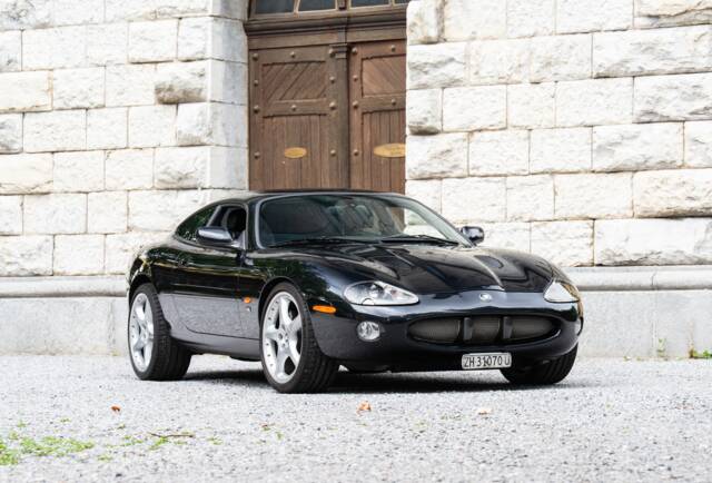 Immagine 1/42 di Jaguar XKR (2003)