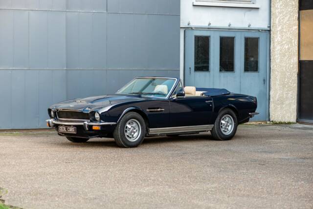 Bild 1/22 von Aston Martin V8 Volante (1979)