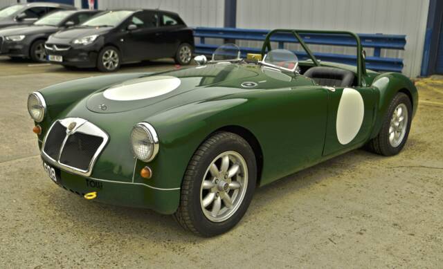 Image 1/36 of MG MGA 1600 (1958)