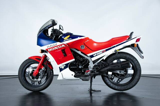 Image 1/50 of Honda VF 500 F (1986)