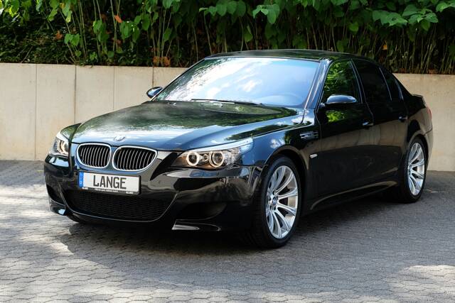 Immagine 1/51 di BMW M5 (2007)