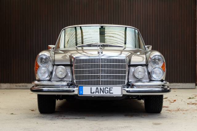 Bild 1/50 von Mercedes-Benz 280 SE 3,5 (1971)