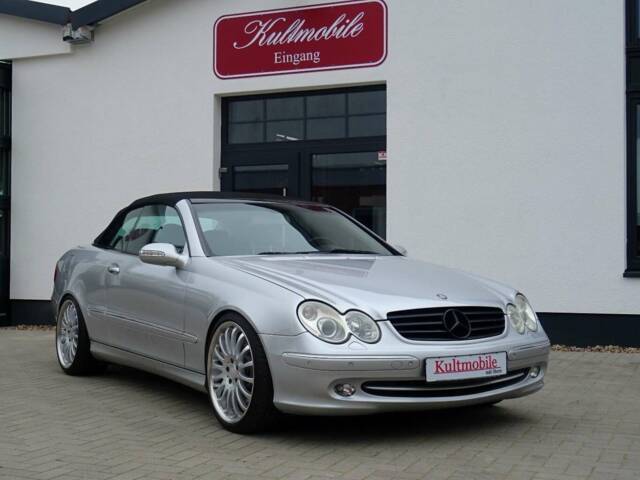 Afbeelding 1/17 van Mercedes-Benz CLK 500 (2004)