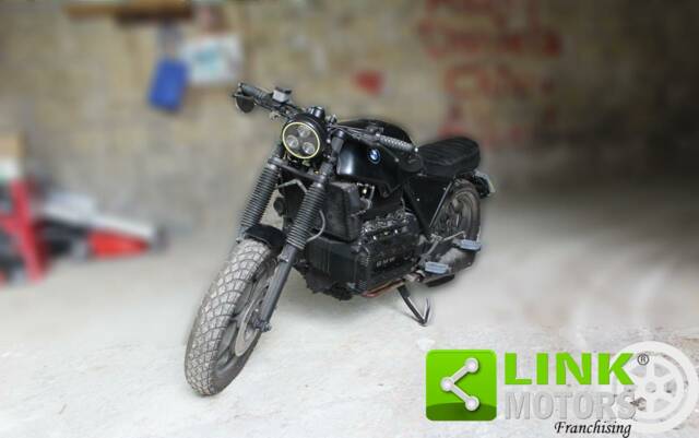 Bild 1/10 von BMW DUMMY (1985)