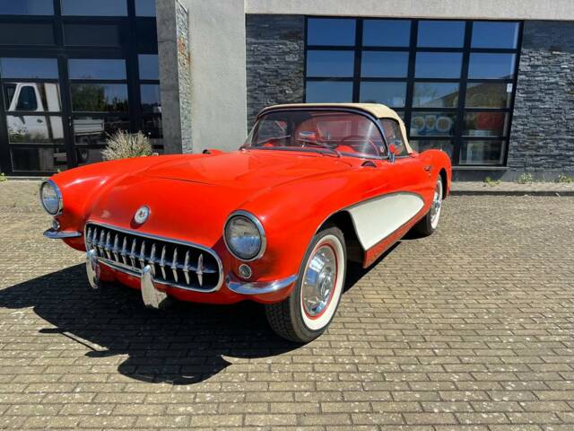 Image 1/6 of Chevrolet Corvette (1956)