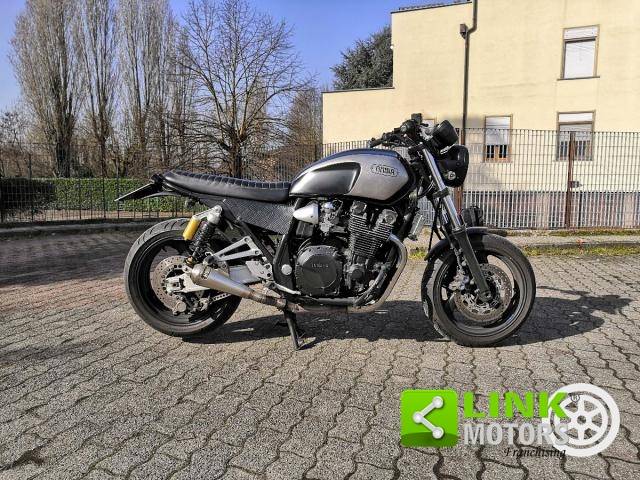 Image 1/20 de Yamaha DUMMY (2001)
