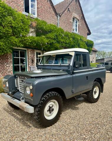 Imagen 1/19 de Land Rover 88 (1975)