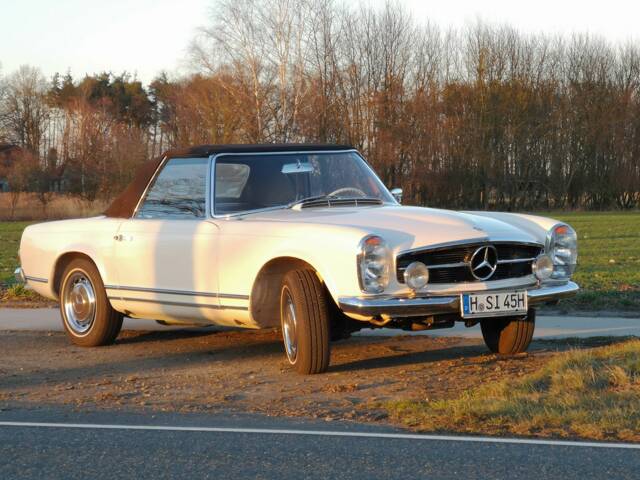 Image 1/8 of Mercedes-Benz 230 SL (1964)