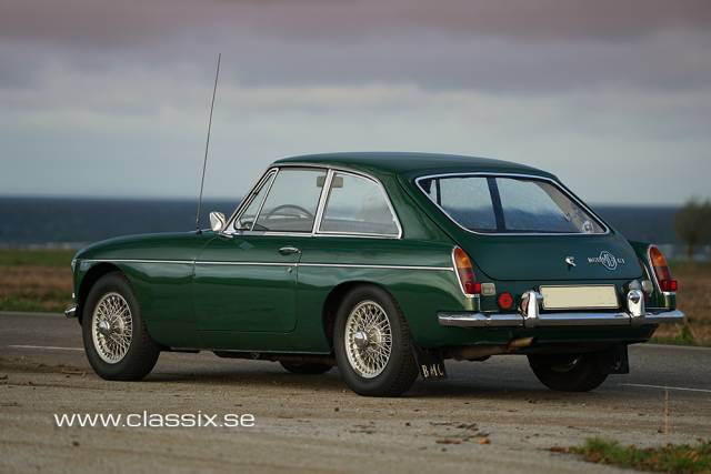 Bild 1/17 von MG MGB GT (1967)