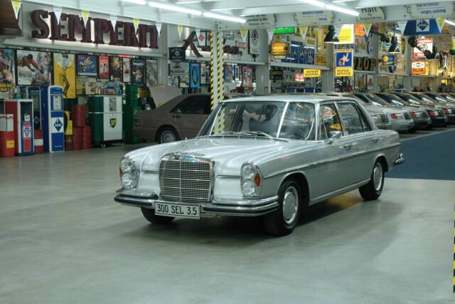 Bild 1/50 von Mercedes-Benz 300 SEL 3.5 (1972)