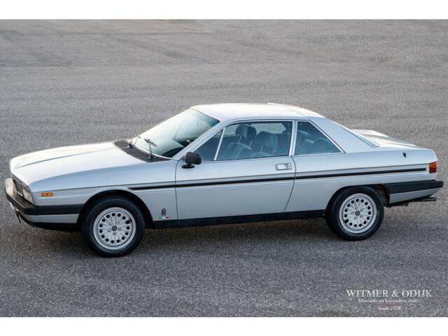 Immagine 1/25 di Lancia Gamma Coupe 2500 I.E. (1981)