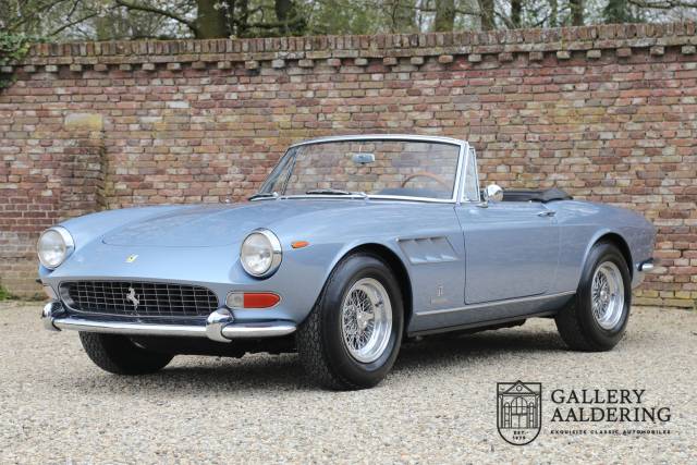 Image 1/50 de Ferrari 275 GTS (1966)