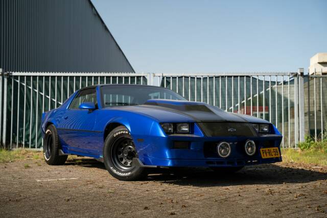 Image 1/8 of Chevrolet Camaro Z28 (1984)