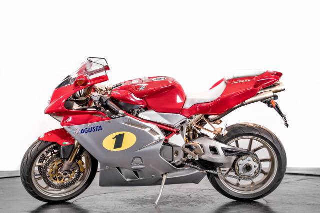 Immagine 1/30 di MV Agusta DUMMY (2004)