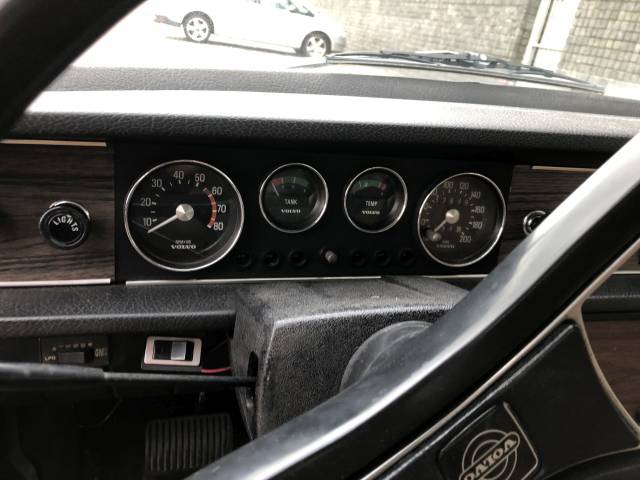 Image 1/17 of Volvo 164 E (1972)