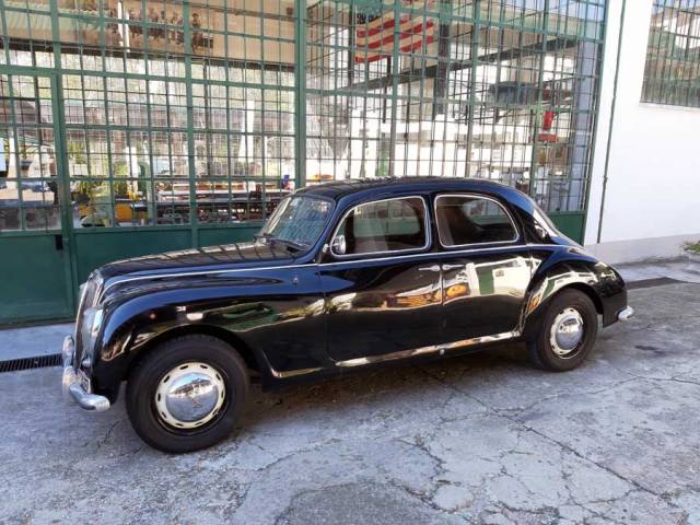 Image 1/32 of Lancia Aurelia B21 (1952)