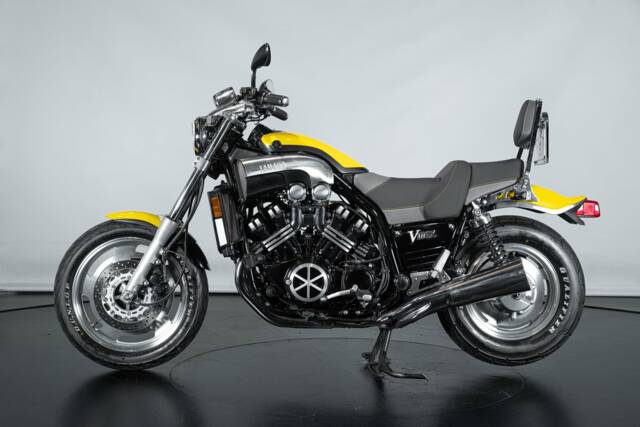 Image 1/25 de Yamaha DUMMY (1999)