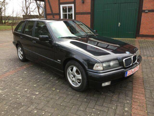 Bild 1/14 von BMW 320i Touring (1998)