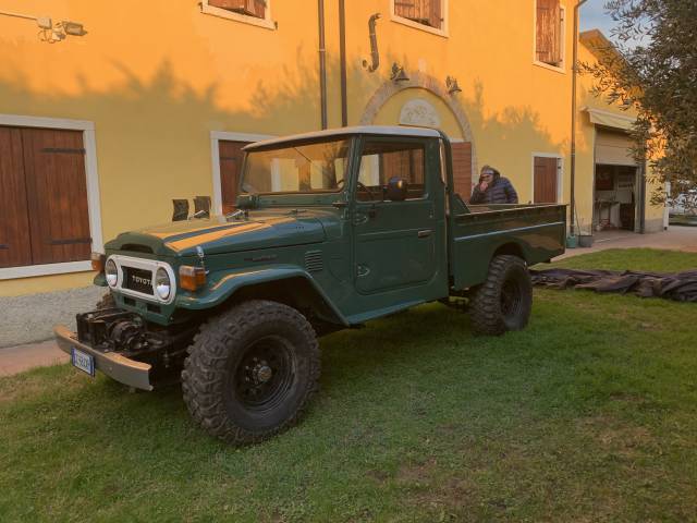 Afbeelding 1/6 van Toyota Land Cruiser FJ 45 (1975)