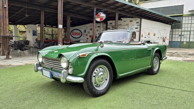 Afbeelding 1/66 van Triumph TR 4A IRS (1966)