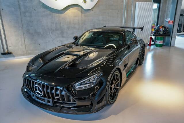 Image 1/25 of Mercedes-AMG GT Black Series "P One Edition" (2021)