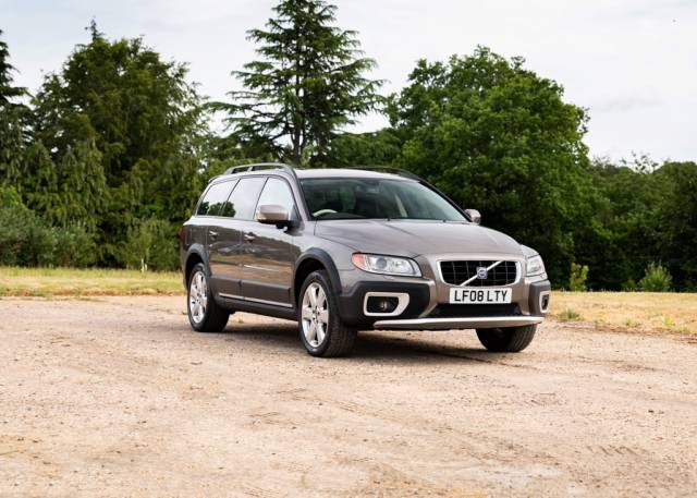 Imagen 1/8 de Volvo XC70 3.2 AWD (2008)