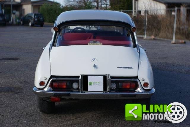 Image 1/1 of Citroën D Spécial (1970)