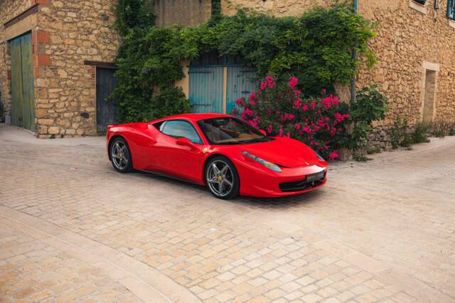 Image 1/15 of Ferrari 458 Italia (2010)