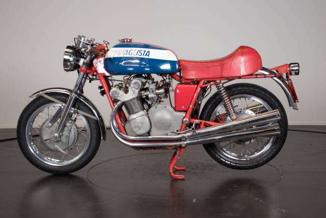 Image 1/24 of MV Agusta DUMMY (1972)
