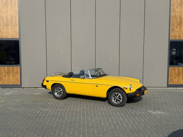 Image 1/15 of MG MGB (1978)