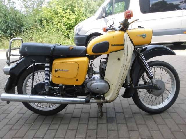 Bild 1/45 von MZ DUMMY (1974)