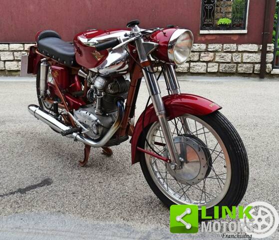 Image 1/10 of Ducati DUMMY (1962)