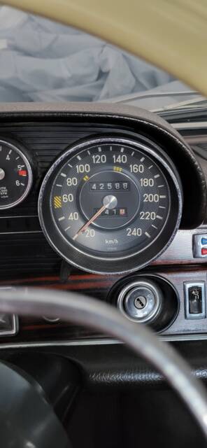 Image 1/4 of Mercedes-Benz 300 SEL 6.3 (1972)