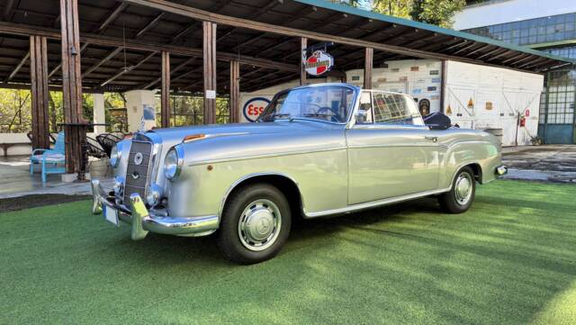 Image 1/61 de Mercedes-Benz 220 S Cabriolet (1957)