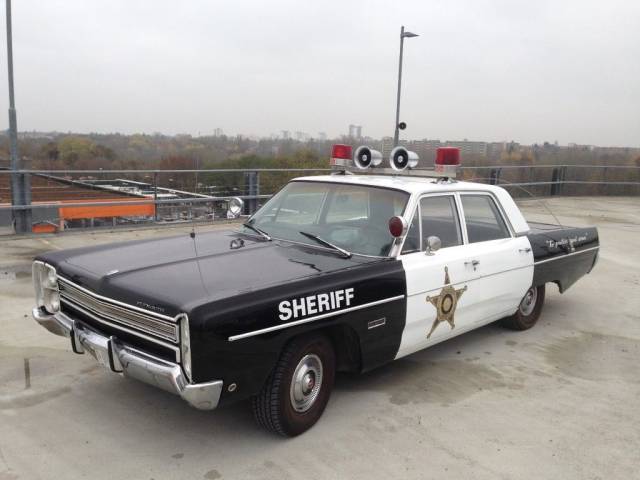 Image 1/15 of Plymouth Fury III (1968)