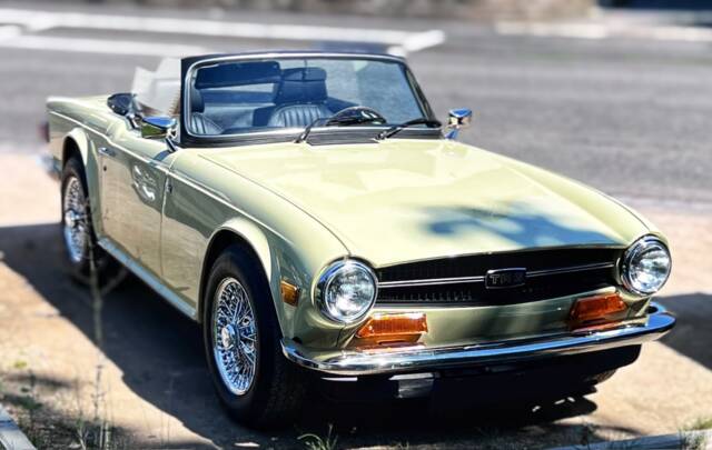 Image 1/32 of Triumph TR 6 (1972)