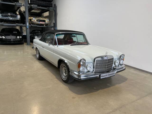 Bild 1/52 von Mercedes-Benz 280 SE (1969)