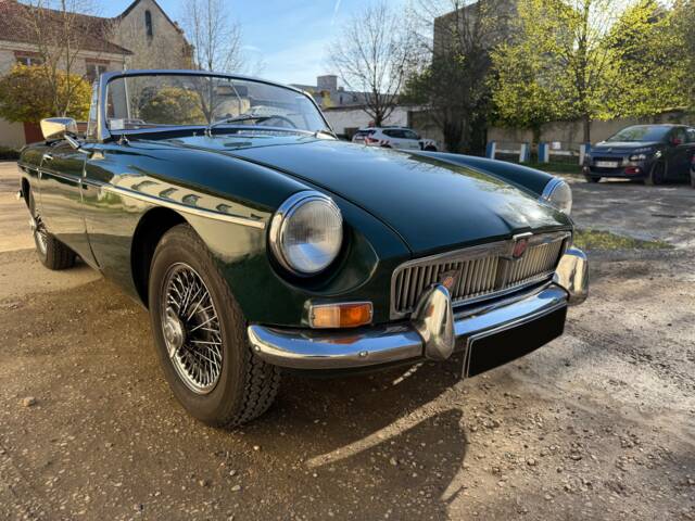 Image 1/12 of MG MGB (1964)